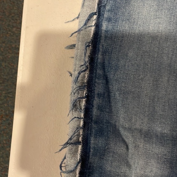 NWOT 7FAM TWO-TONED SKINNIES WITH SIDE FRAYING!! - Picture 7 of 10
